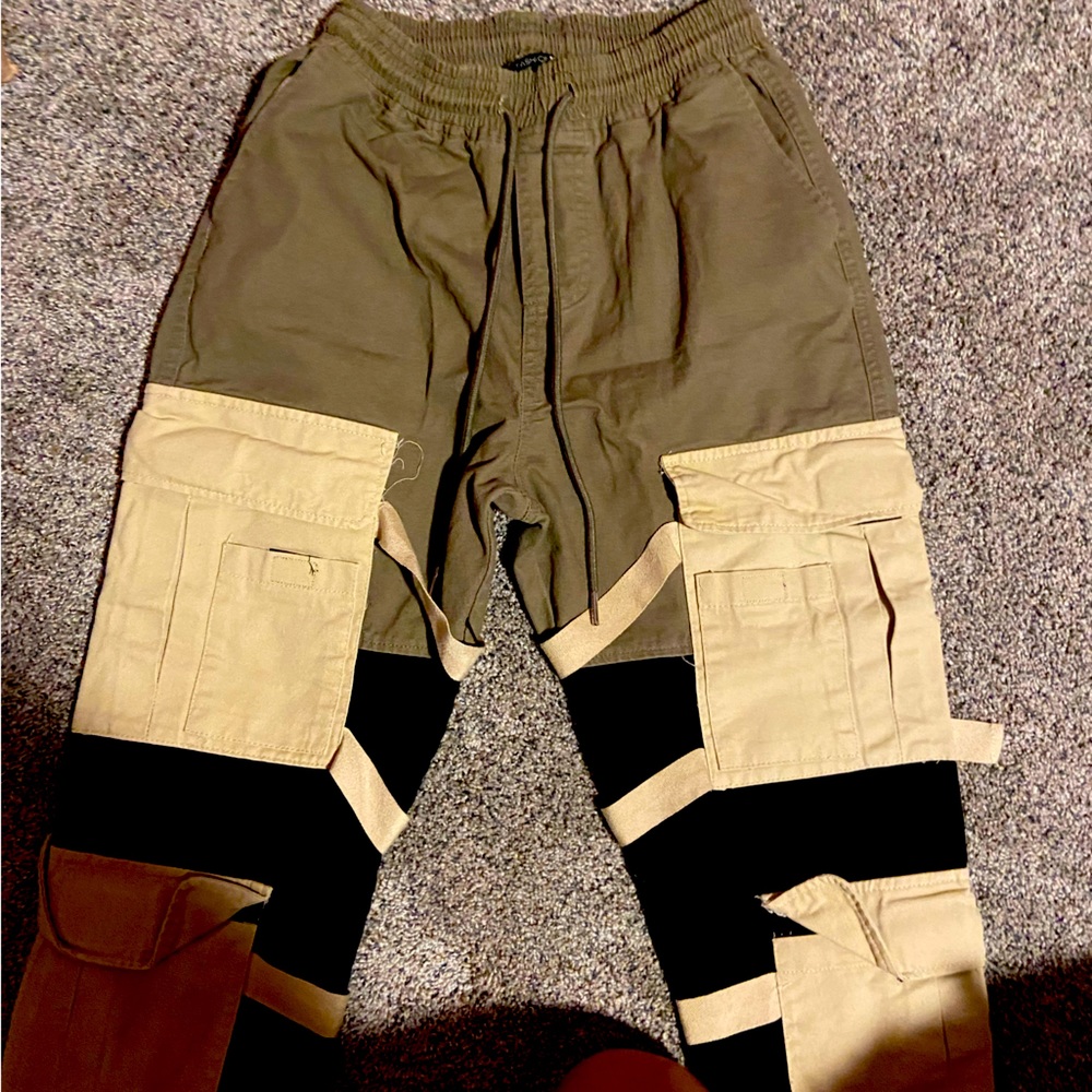 Fashion nova jeans brand new never wore these
